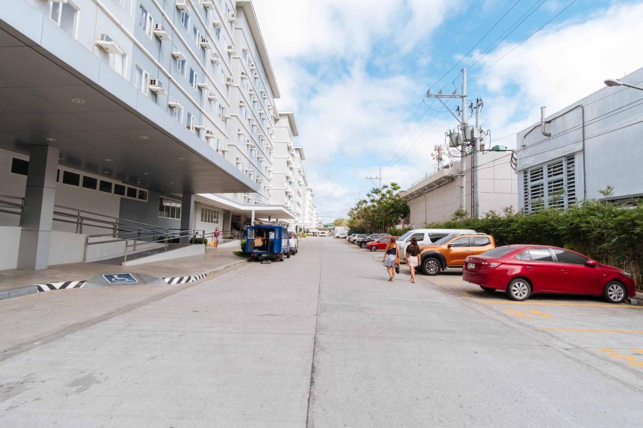 Ferienwohnung Reddoorz Premium @ Smdc Fairview Quezon City Exterior foto